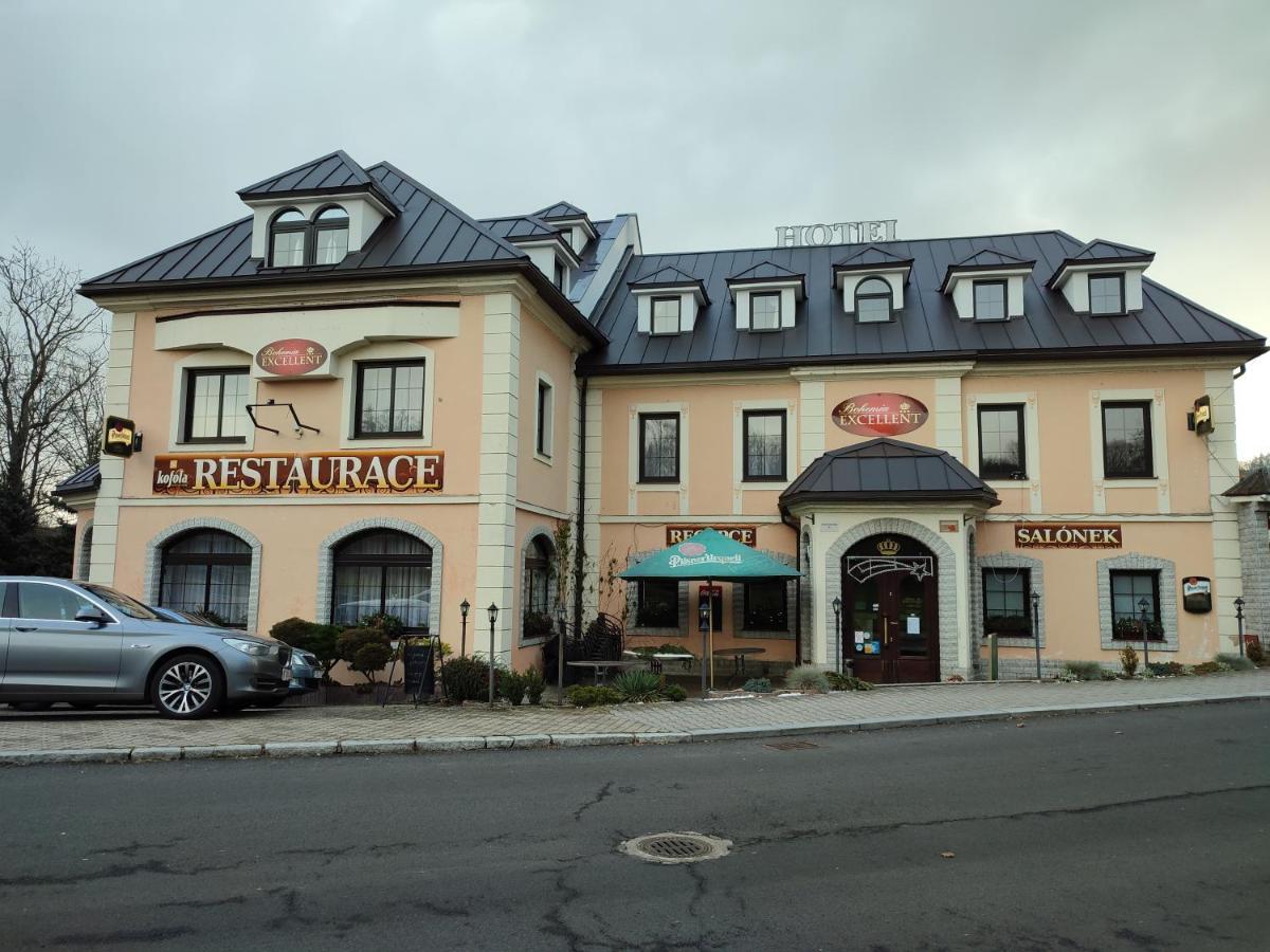 Hotel Bohemia Excellent Klášterec nad Ohří Exterior foto